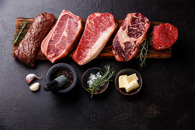 Thịt động vật có chứa purin cao làm trầm trọng hơn tình trạng đau đớn do bệnh gout