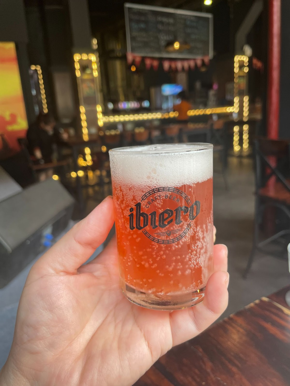 phong-cach-sanh-dieu-cung-bia-thu-cong-tu-ibiero-craft-beer-3